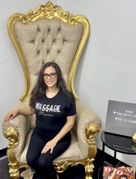 licensed barefoot massage therapist